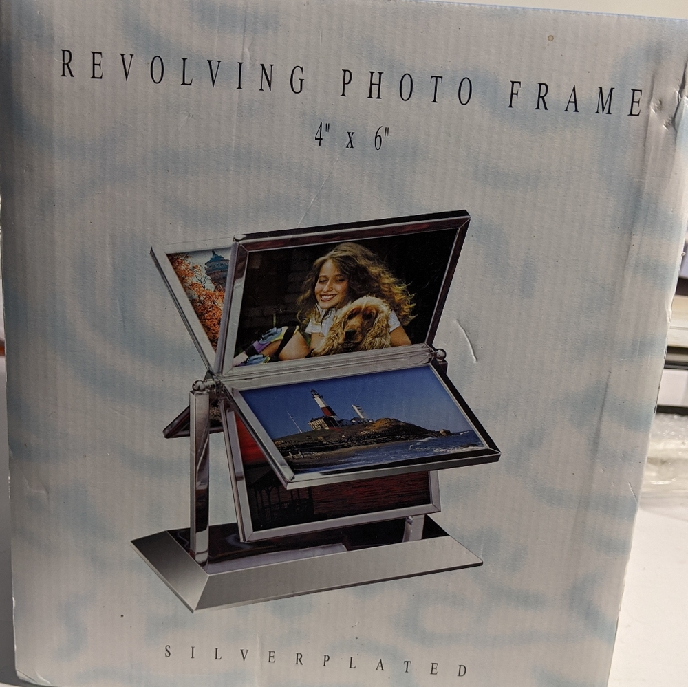 Silver plated revolving 4" x 6" photo frame